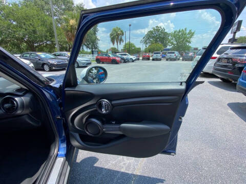 2016 MINI Hardtop 4 Door Cooper