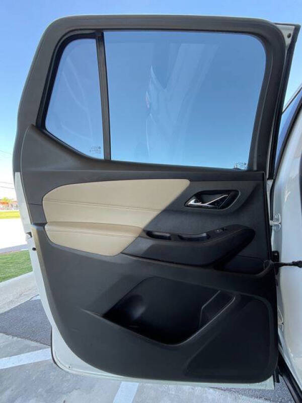 2022 Chevrolet Traverse LS