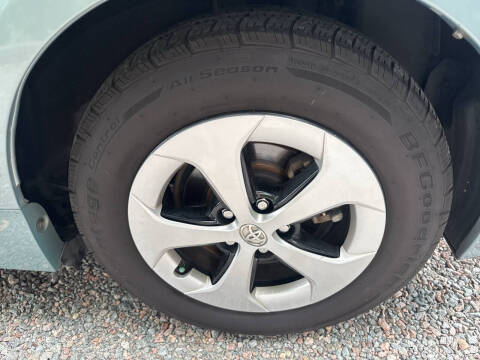 2014 Toyota Prius Three