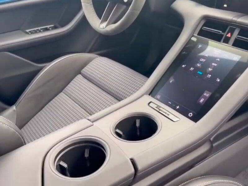 2025 Porsche Taycan 4S