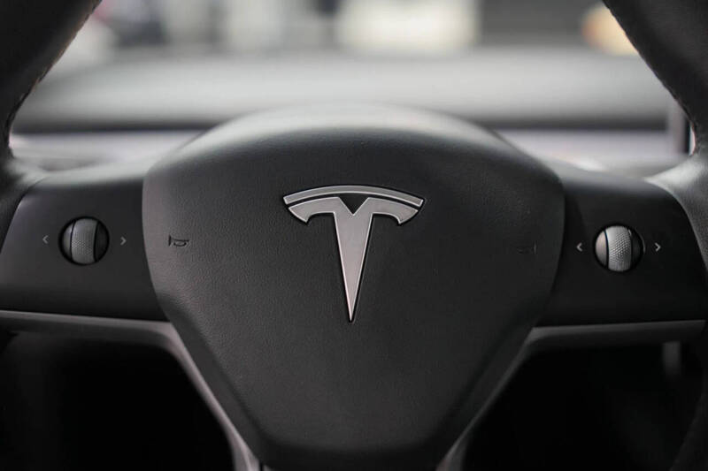 2021 Tesla Model 3 Long Range