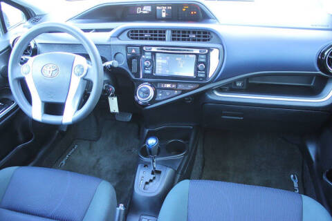 2017 Toyota Prius c One