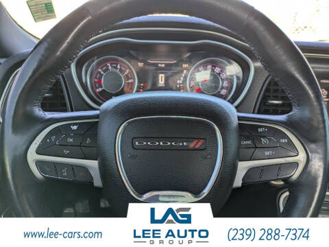 2015 Dodge Challenger SXT Plus