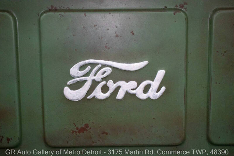 1949 Ford F-1
