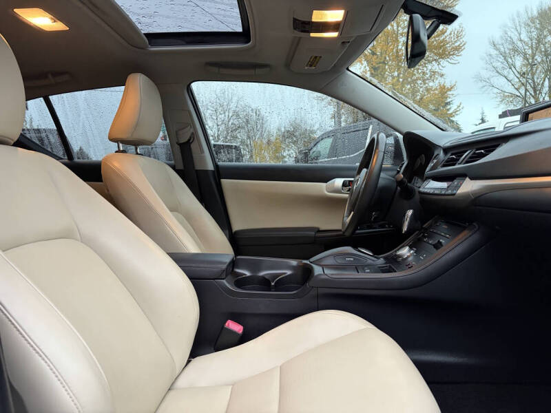 2011 Lexus CT 200h Premium