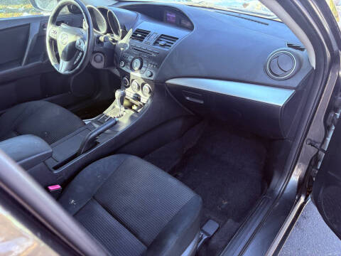 2013 Mazda MAZDA3 i Touring