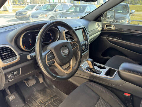 2017 Jeep Grand Cherokee Laredo