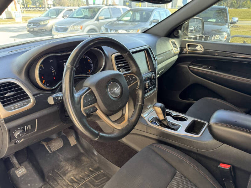 2017 Jeep Grand Cherokee Laredo