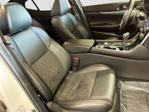 2023 Nissan Maxima 3.5 SR