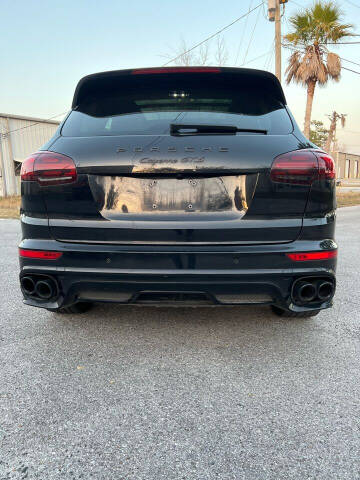 2016 Porsche Cayenne GTS