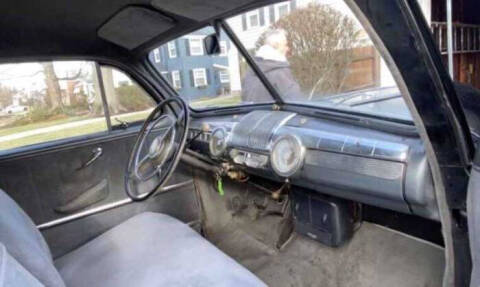 1948 Ford Super Deluxe