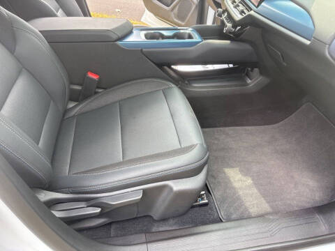 2024 Chevrolet Equinox EV LT