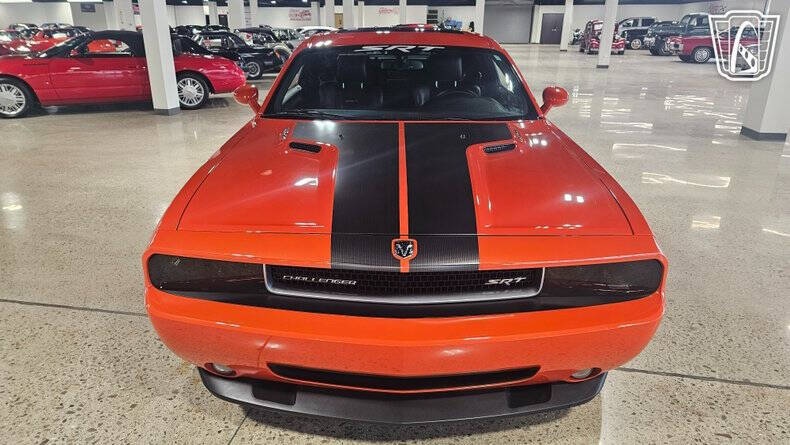 2009 Dodge Challenger SRT8