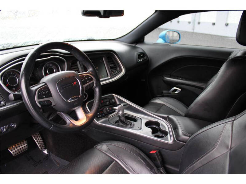 2015 Dodge Challenger SXT Plus