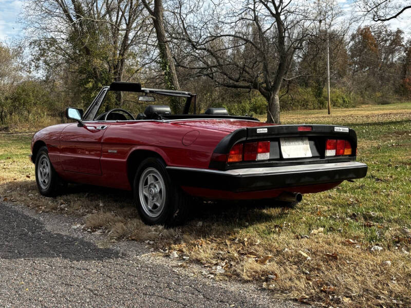 1988 Alfa Romeo Spider Veloce