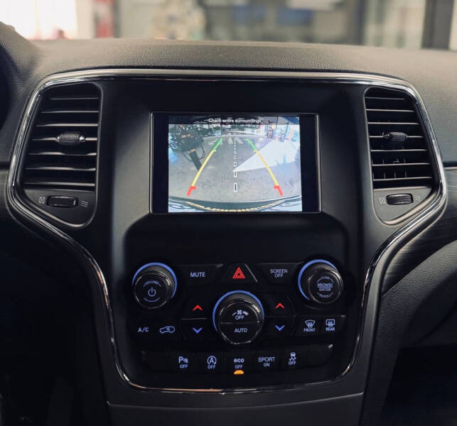 2020 Jeep Grand Cherokee Laredo E