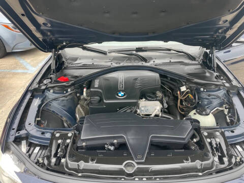 2013 BMW 3 Series 320i