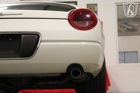 2002 Ford Thunderbird Deluxe