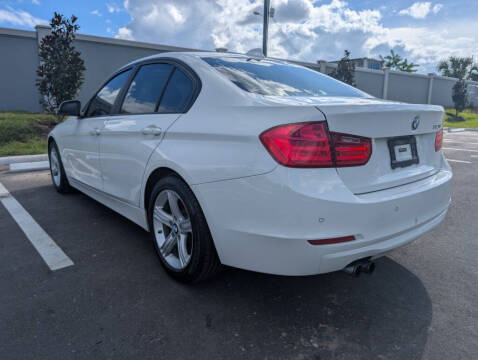 2012 BMW 3 Series 328i