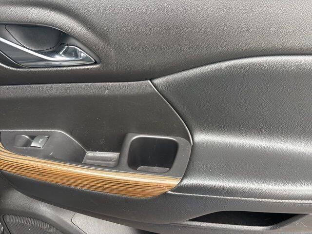 2019 GMC Acadia SLE-2