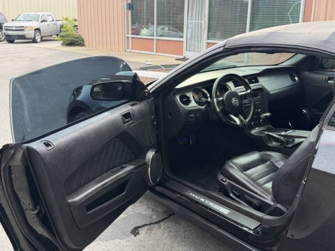 2012 Ford Mustang V6