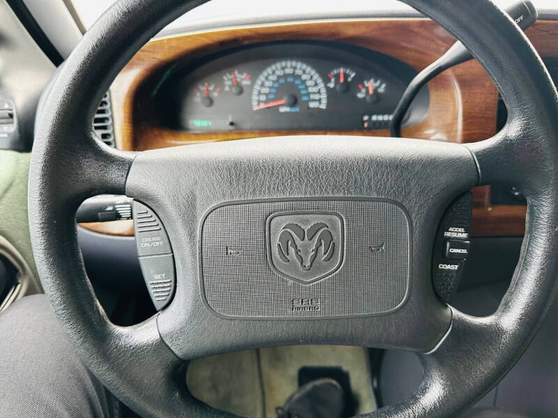 2000 Dodge Ram Van 1500