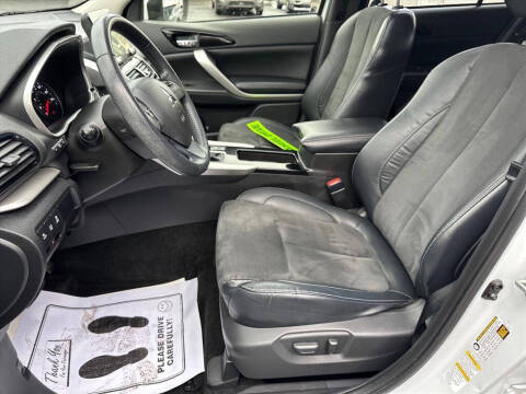 2022 Mitsubishi Eclipse Cross SE