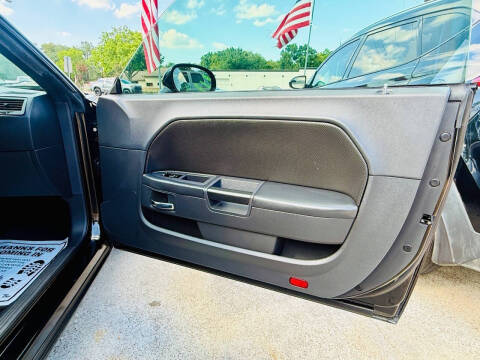 2012 Dodge Challenger SXT Plus