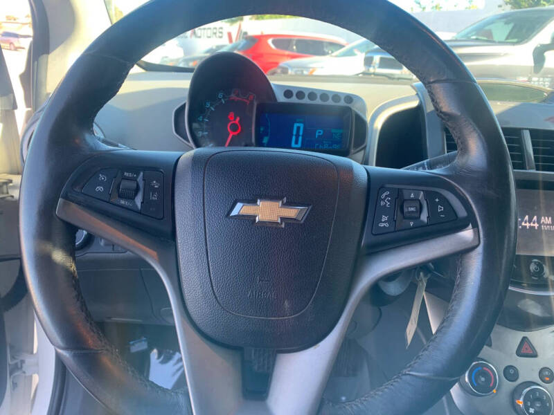 2015 Chevrolet Sonic LTZ Auto