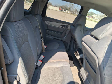 2017 Chevrolet Traverse LS
