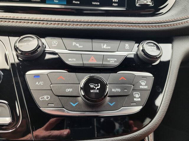 2026 Chrysler Pacifica Pinnacle