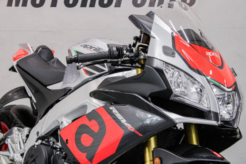 2018 Aprilia RSV4