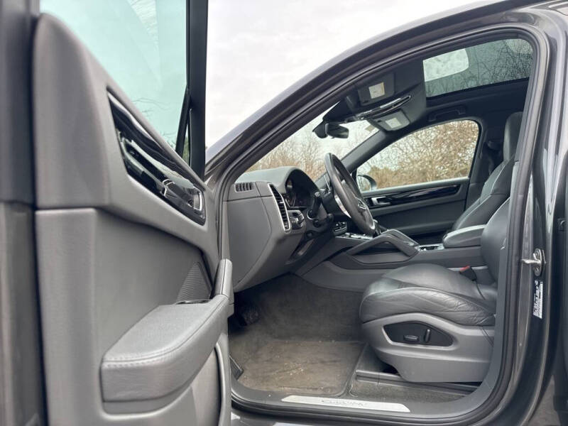 2022 Porsche Cayenne