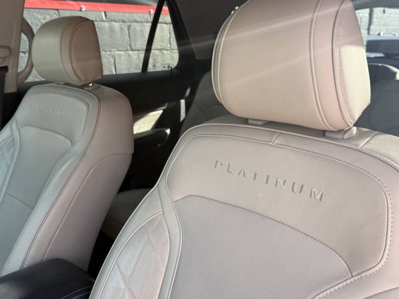 2016 Ford Explorer Platinum
