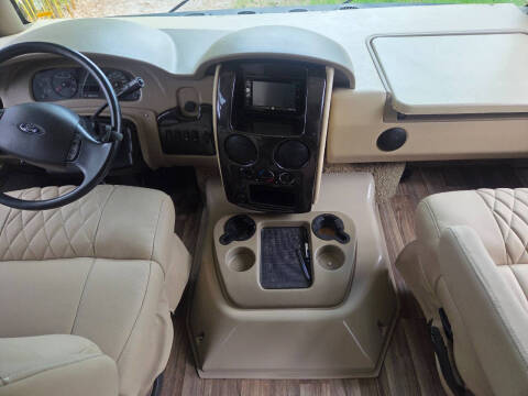 2017 Thor Motor Coach MIRAMAR 35.2
