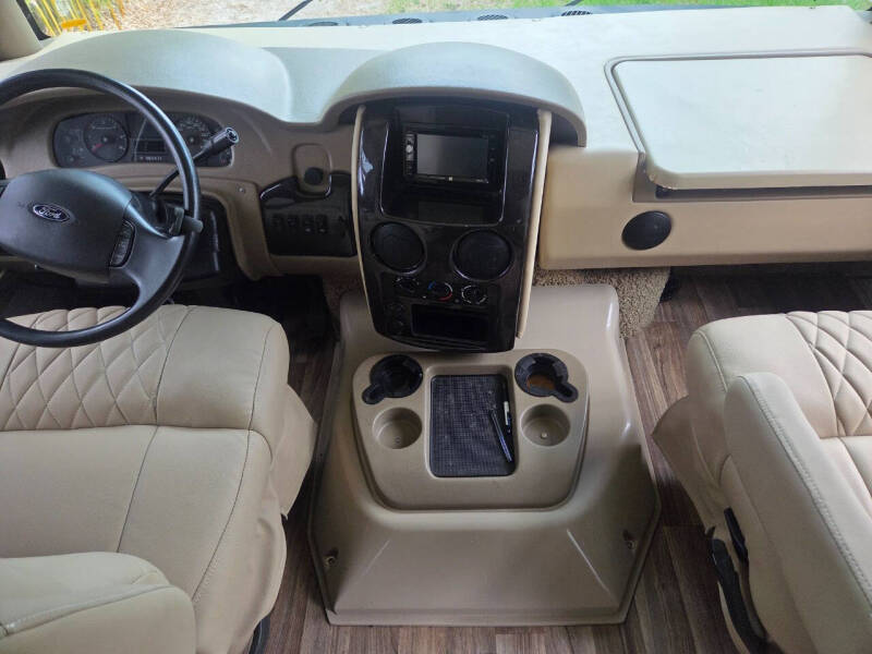 2017 Thor Motor Coach MIRAMAR 35.2