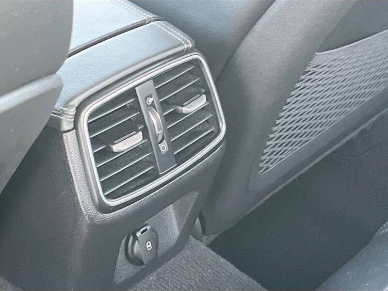 2022 Genesis G70