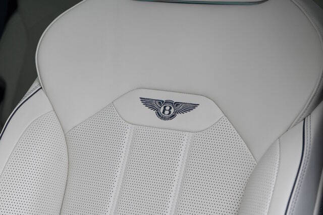 2023 Bentley Bentayga 10