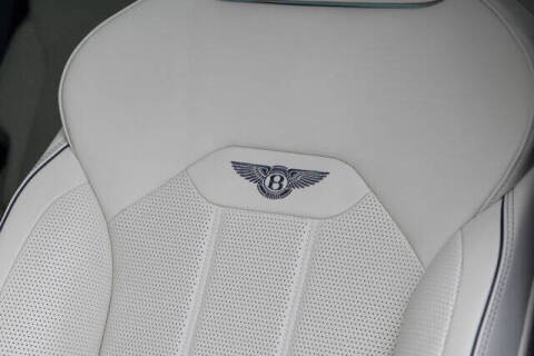 2023 Bentley Bentayga V8