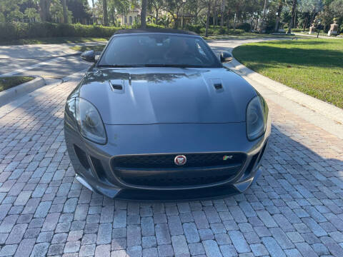 2016 Jaguar F-TYPE R