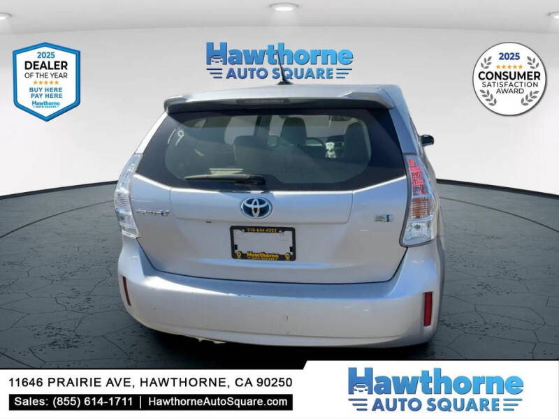 2012 Toyota Prius v Two