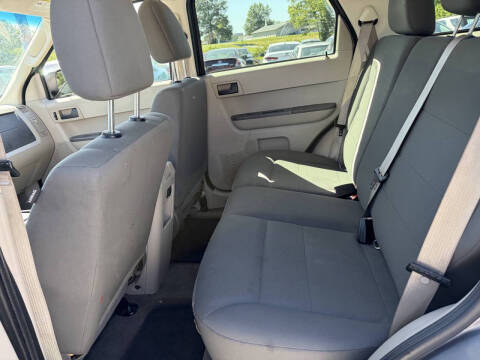 2011 Ford Escape XLS
