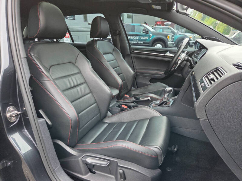 2016 Volkswagen Golf GTI SE