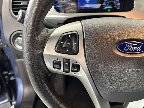 2019 Ford Taurus SEL