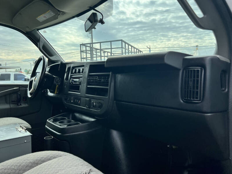 2016 Chevrolet Express 2500