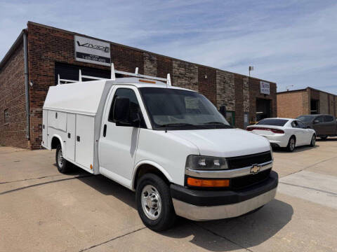 2013 Chevrolet Express for sale at VIVID MOTORWORKS, CORP. in Villa Park IL