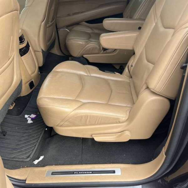 2018 Cadillac Escalade ESV Platinum