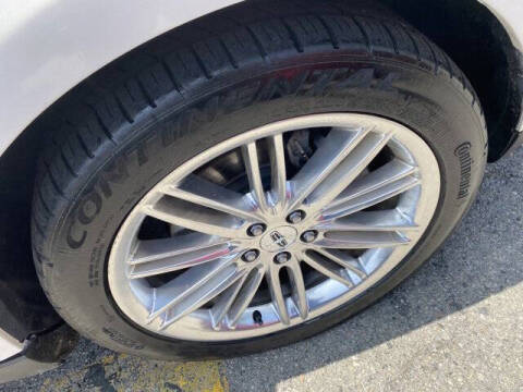 2019 Lincoln MKT Reserve