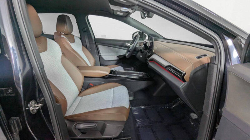 2023 Volkswagen ID.4 Pro