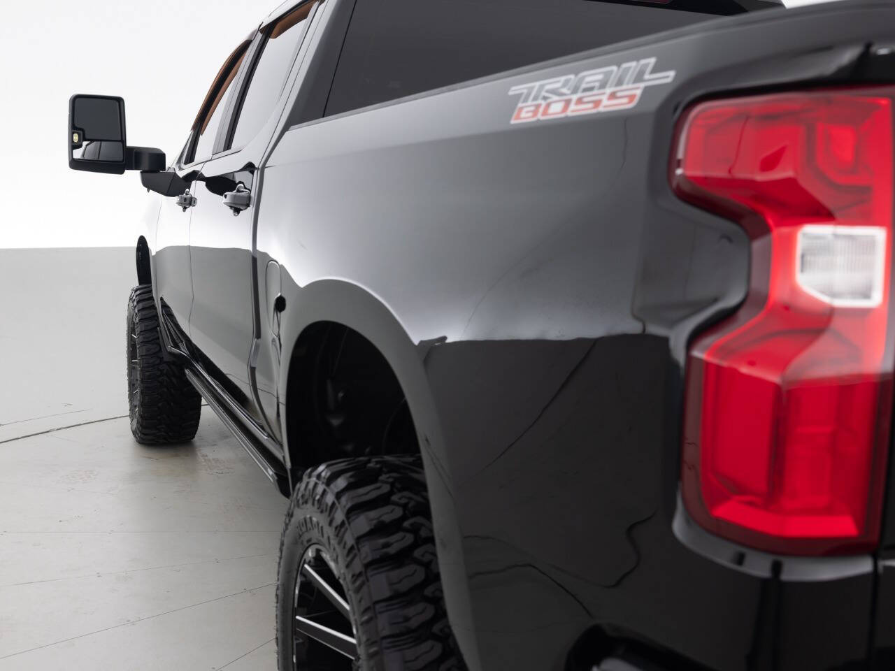 Used Car 2020 Chevrolet Silverado 1500  Lt Trail Boss 4x4 4dr Crew Cab 5.8 Ft. Sb For Sale Under $40,000 In Coal City, Illinois